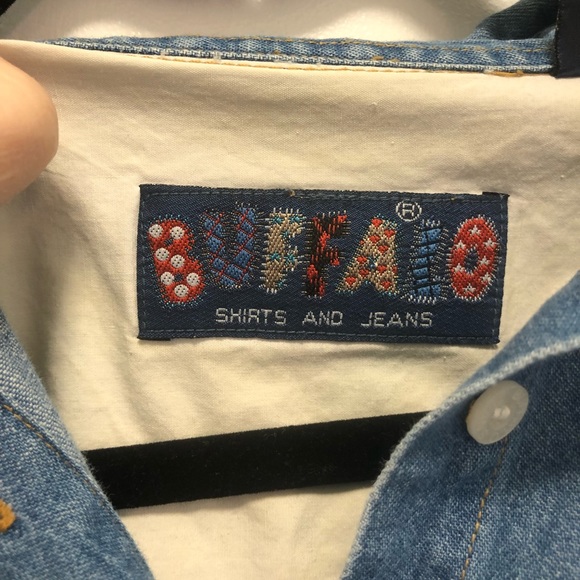 VINTAGE Jean Button-Up shirt w/ embroidery - Picture 7 of 16